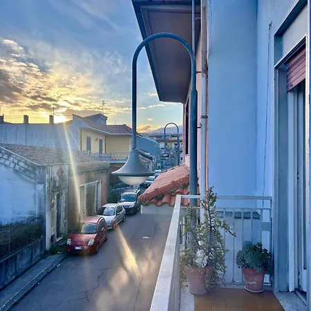 Guest house In Bb - Bb Sciddicu Rooms, Lg Santa Tecla