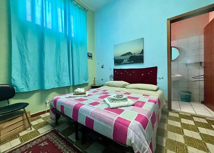 Bb Sciddicu Rooms, Lg Gæstehus Santa Tecla