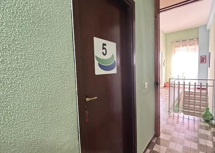 Bb Sciddicu Rooms, Lg Gæstehus Santa Tecla